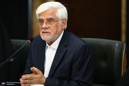 محمد رضا عارف: ایران در برابر هرگونه تهدید با قدرت از خود دفاع خواهد کرد