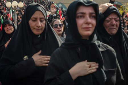 مراسم وداع با آقای شهید